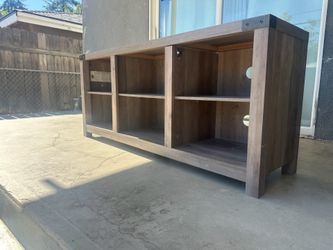 60” Rustic Farmhouse TV Stand / Entertainment Center