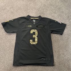 Russell Wilson Youth Large Salute To Service Jersey