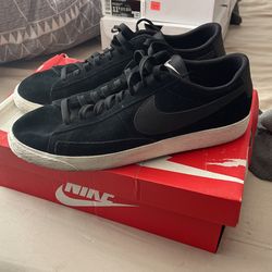 Nike Blazer Size 11.5
