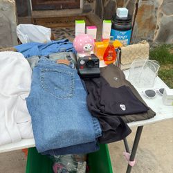3 Family Garage Sale 