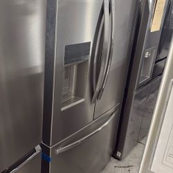 French Door Refrigerator Frigidaire 