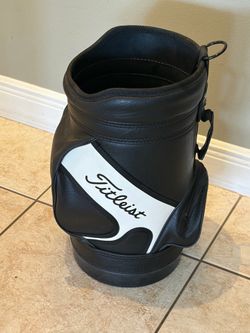 Rare Vintage Titleist Den Caddy