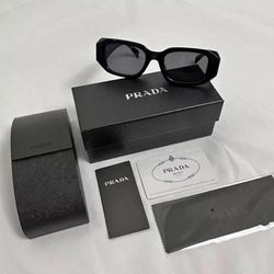 Prada Sunglasses®️