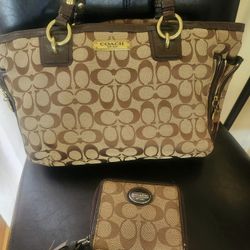 Coach Purse And Wallet 