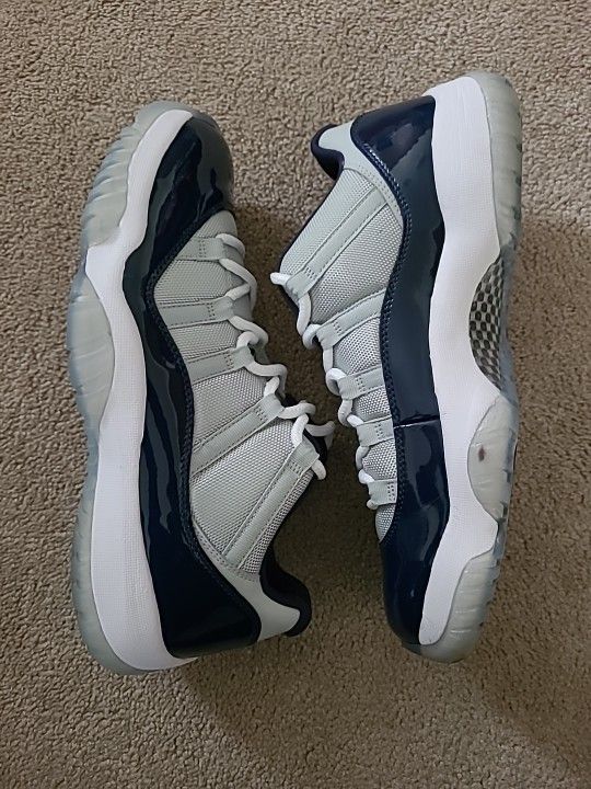 Air Jordan Retro 11 Low "Georgetown " Size 11 Men /12.5wmns