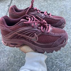 Nike women shoes
