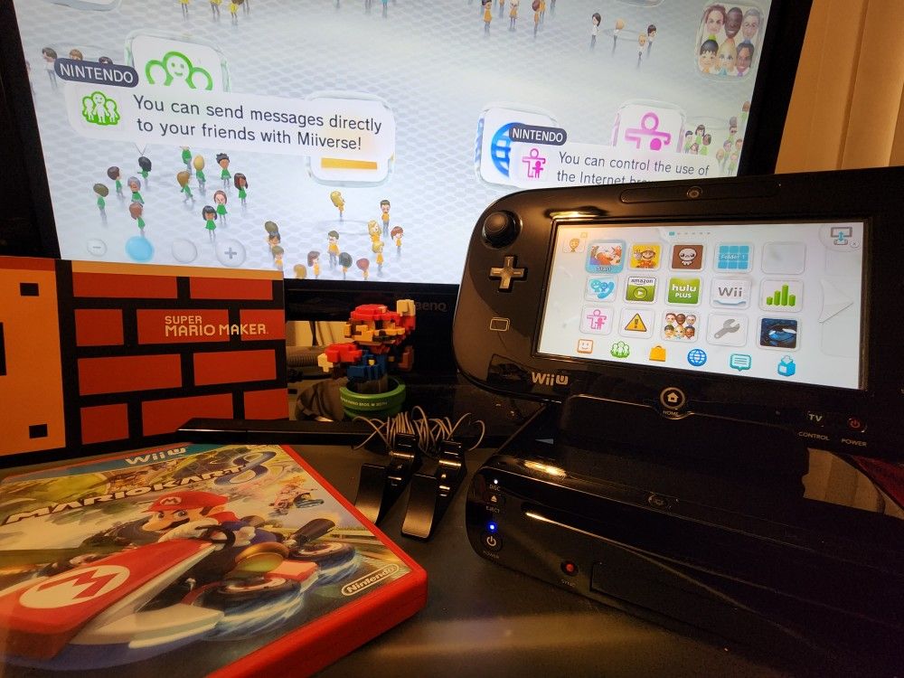 Nintendo Wii U (32gb Mario Maker Edition with box)