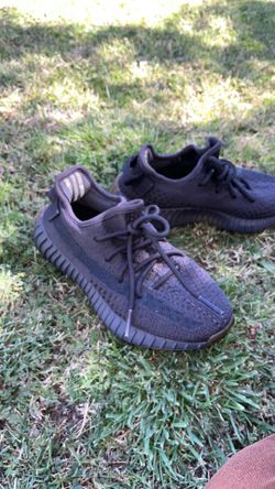 Yeezy boost 350 v2 cinder size 4 men