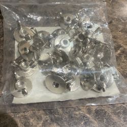 24 Hurricane Wingnuts, $10