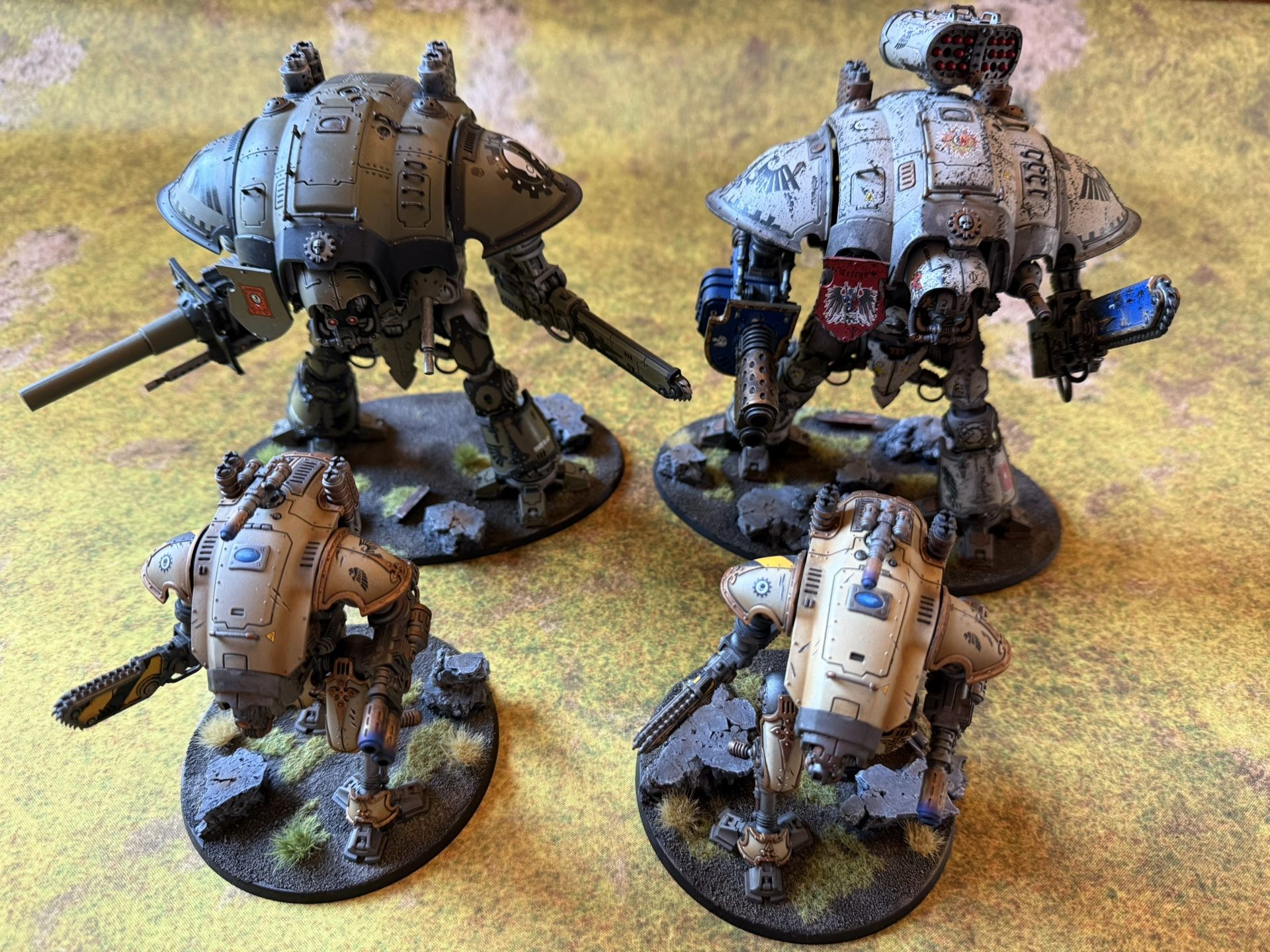Beautifully painted Warhammer 40K Imperial Knight force