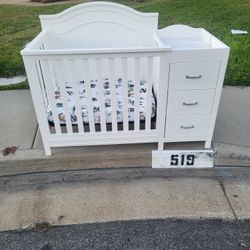 Free Crib/dresser