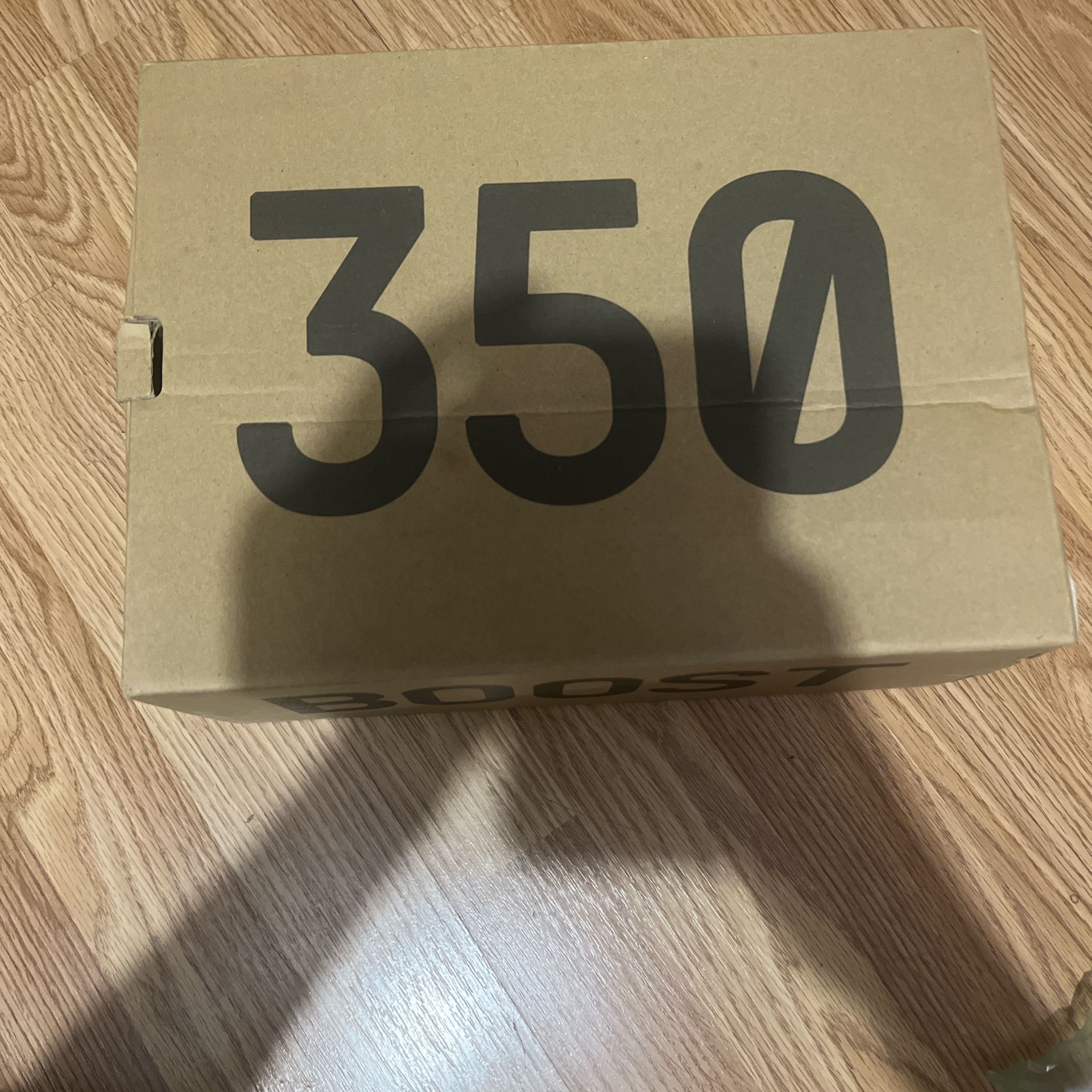 Yeezy Boost 350 V2 'Zebra' 2022/2023 ( NEGOTIABLE)