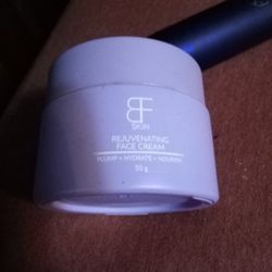 Be Flawless Rejuvenating Face Cream