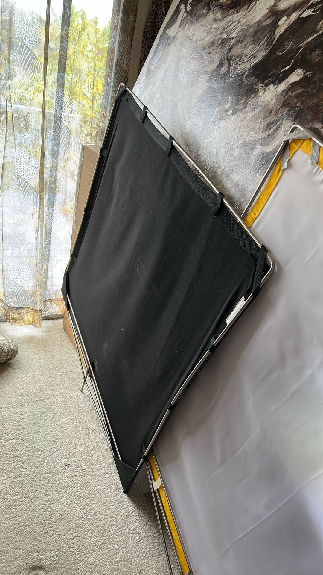 Black White Backdrop Screen 