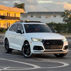 AUDI SQ5 2019