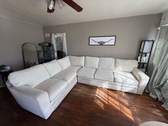 Couch - Living Spaces  (NEED GONE BY WEDNESDAY 09/30)