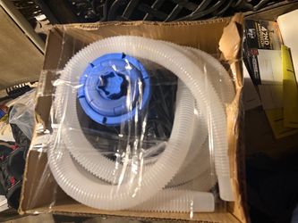 Intex 330 GPH Filter Pump. Plus a cleaner Robot