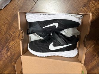 Kids Nike Revolution 6