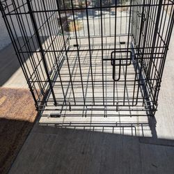 Used Foldable Wire Dog Kennel / Pet Crate (Medium Size)