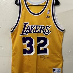 Vintage 90’s Autographed Magic Johnson #32 Yellow Showtime Size 44 Champion Jersey