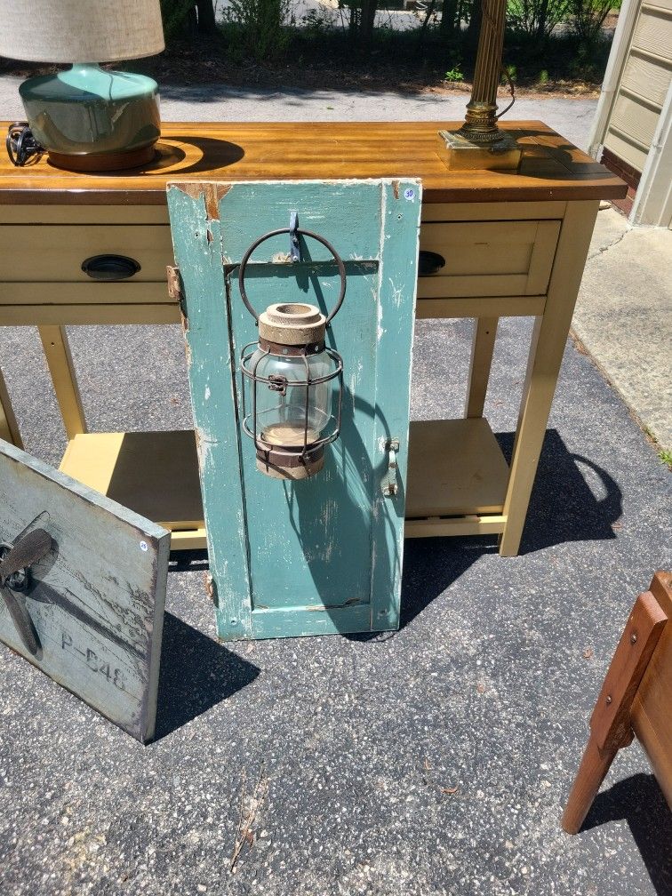 Unique Fixture