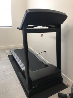 PaceMaster Gold Elite VR Treadmill for Sale in Phoenix AZ OfferUp