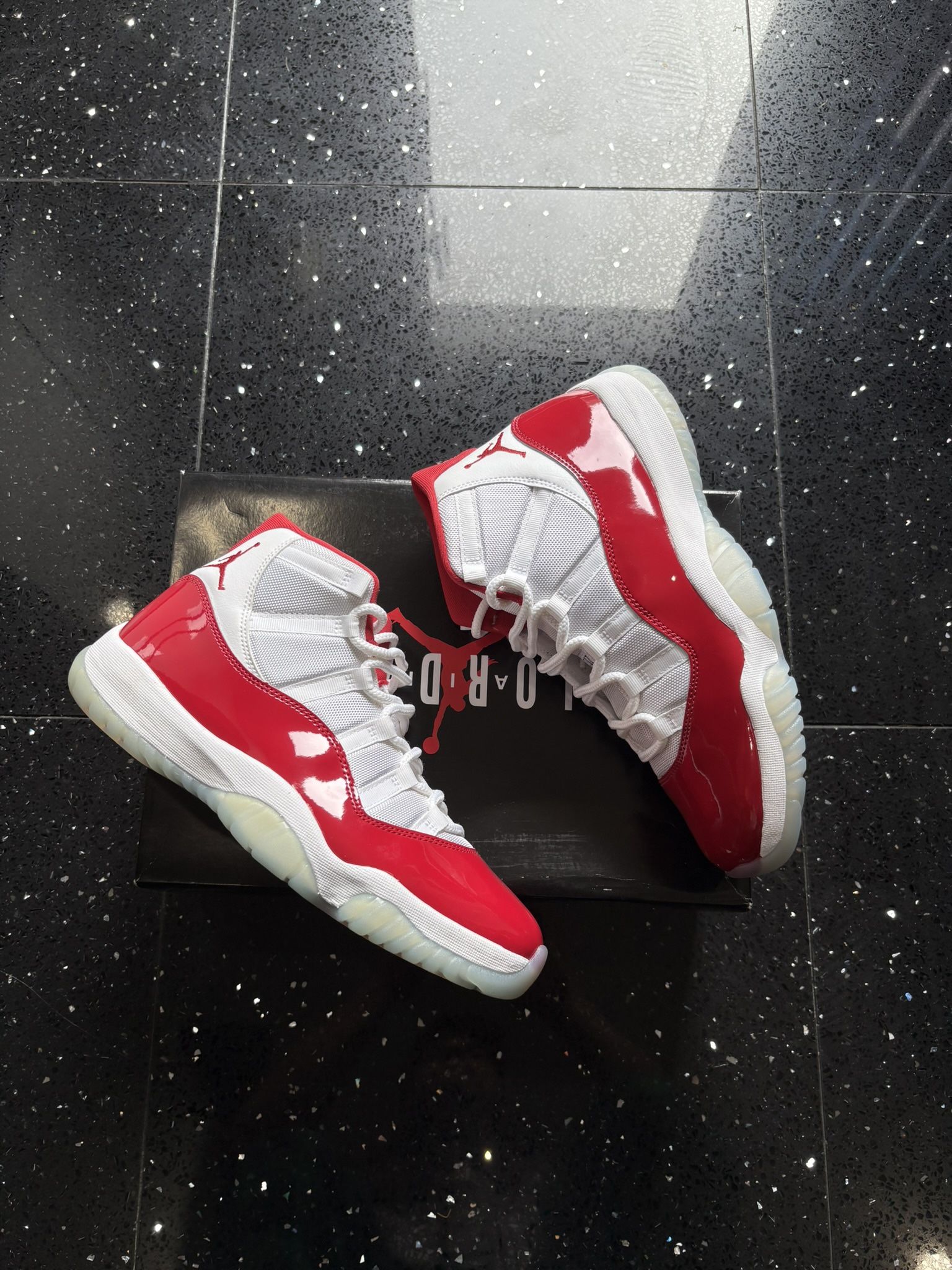 Jordan 11 Cherry Sz 10.5