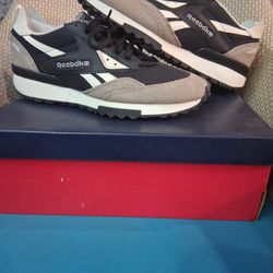 Rebook LX2200 