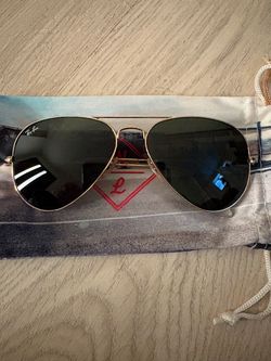 Ray-Ban Aviator Sunglasses Gold Frame