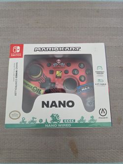 Nintendo Switch Nano Mario Kart Wired Controller. 