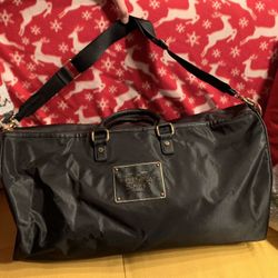 Flash Sale 🖤🖤🖤🖤need a FABULOUS GIFT?! I Got U💗🖤 Victorias’s Secret Over Night Carry On Tote Bag 💗