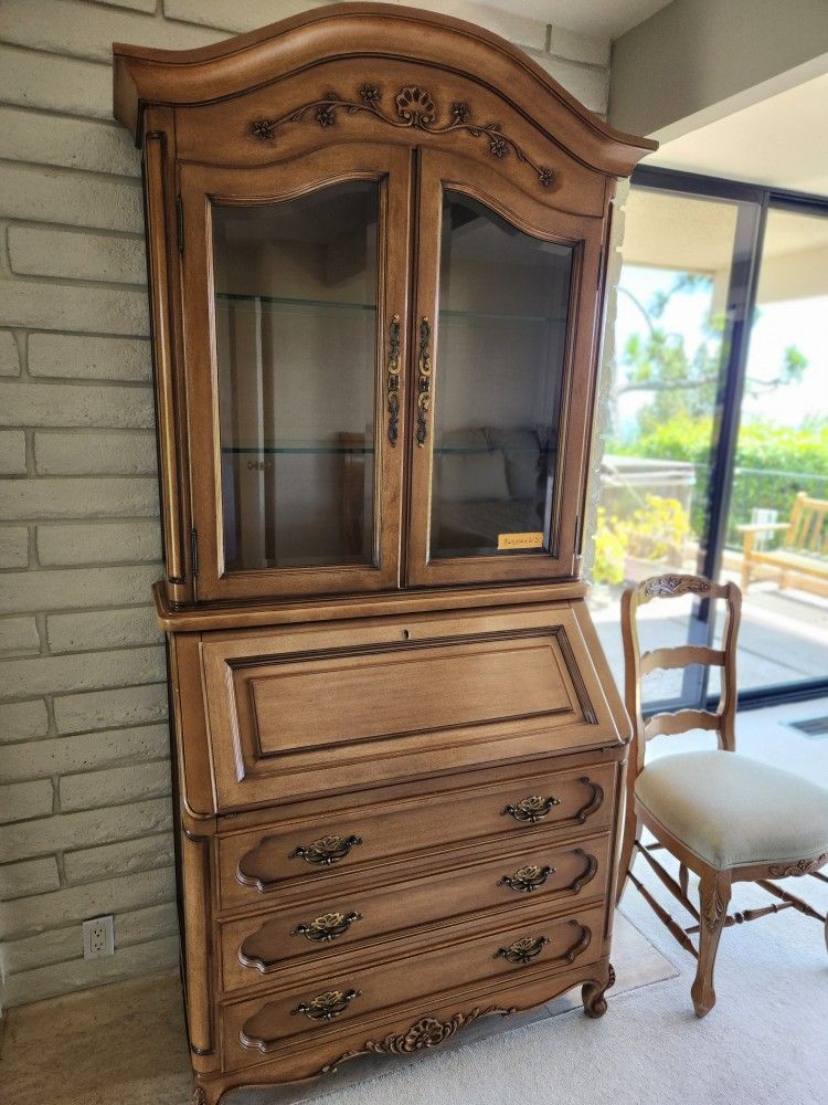 Secretary Desk And Chair 