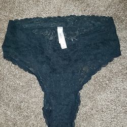 Woman's Thongs/Lingerie