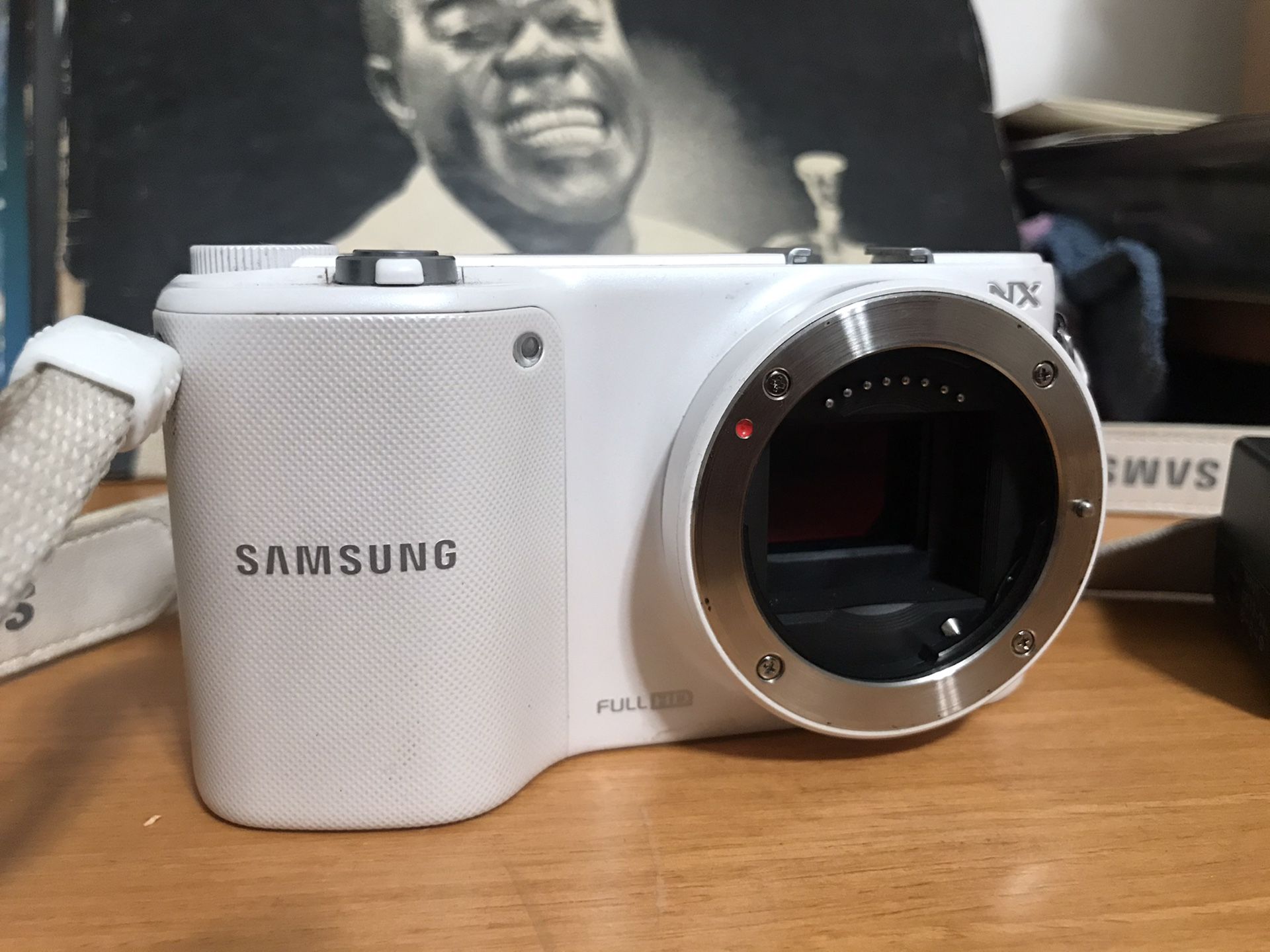 Samsung NX2000