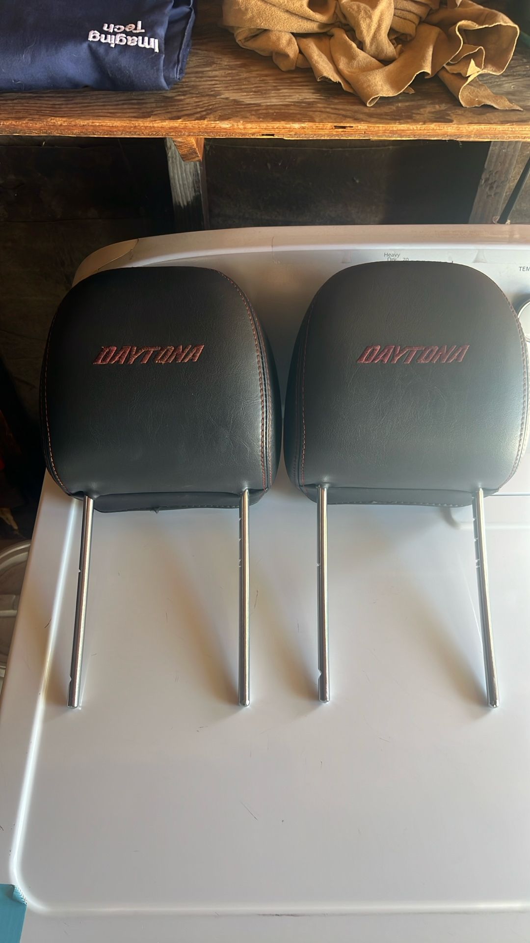 06-10 Dodge Charger Daytona Front Headrest Pair Black  Oem