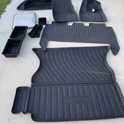 Tesla 2023 Model X Floor Liners &Accessories Kit 