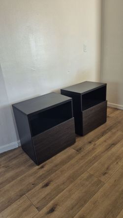Pair of Black Nightstands with Drawer