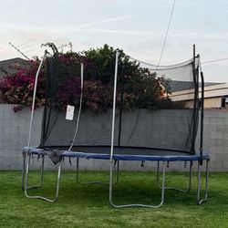 Trampoline 