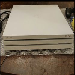 Sony PlayStation 4 Pro White 