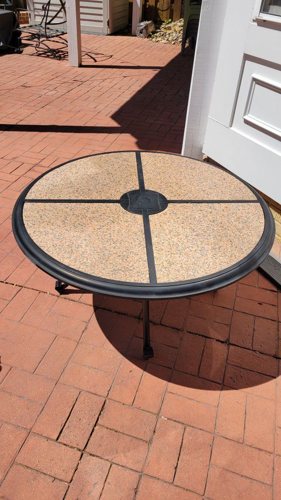 Outdoor Table 40" Circle x 21" high - marble top