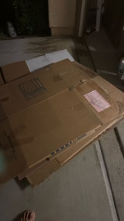 Free moving boxes