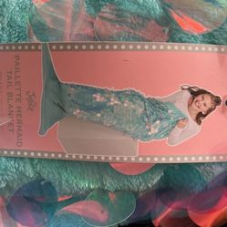 Justice MERMAID 🧜🏼‍♀️ TAIL BLANKET -If Posted It’s Available ! More Mermaid In Profile 