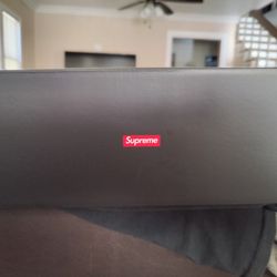 Supreme Nike