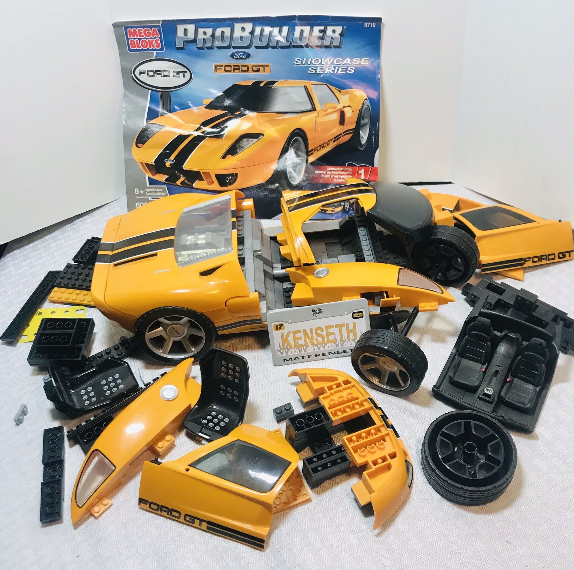 Mega Bloks Pro Builder Ford GT #9710 Showcase Series
