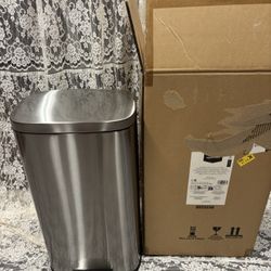 Kitchen Trash Can New $40