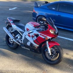 2000 Yamaha YZF-R6