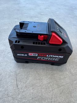 Brand New!! Milwaukee M18 18V Lithium-Ion REDLITHIUM FORGE XC 8.0 Ah Battery Pack!