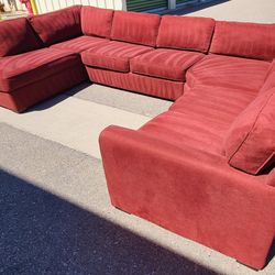 💫Living Spaces Aspen Sectional Couch + FREE DELIVERY