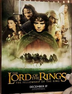 Lord of The Rings Iconic Bold Eye-Catching Fantasy Film Wall Tapestry 20"× 28"