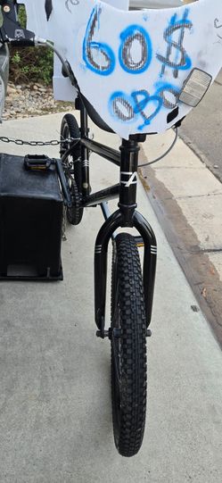 Free Agent BMX BIKE like new free delivery